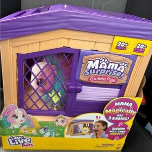 Mama Surprise Guinea Pigs Playset - Purple and Yellow